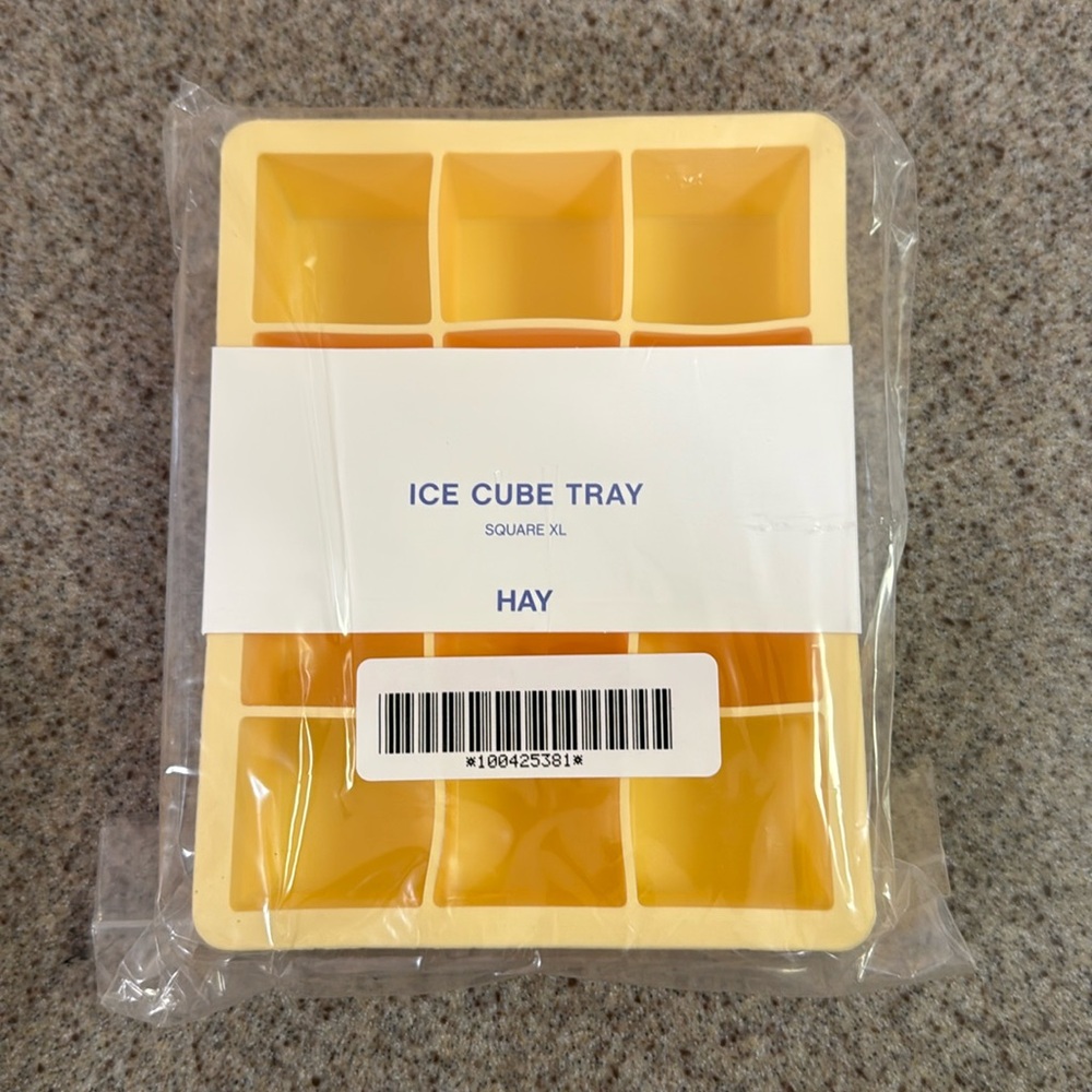 Silicone Ice Cube Tray Square XL Yellow Hay